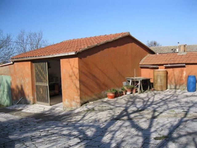 Rustico in vendita a Unione di Comuni Montani Colline del Fiora, Pitigliano