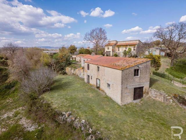 Rustico in vendita a Unione di Comuni Montani Colline del Fiora, Pitigliano