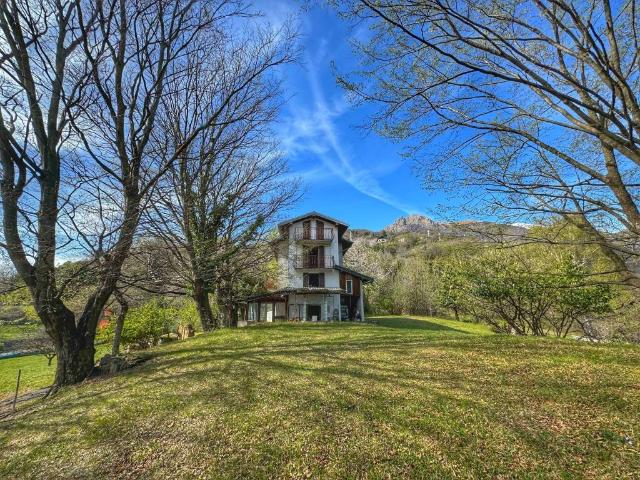 Rustico in vendita a Ligomena, Plesio