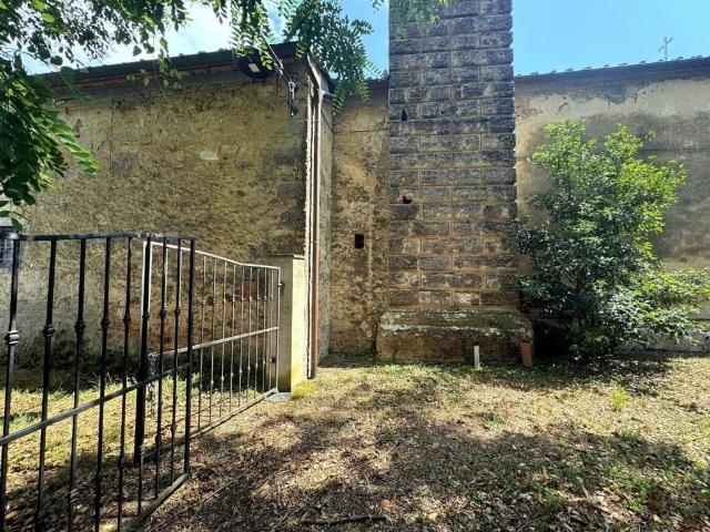 Rustico in vendita a Spedaletto, Lecchi