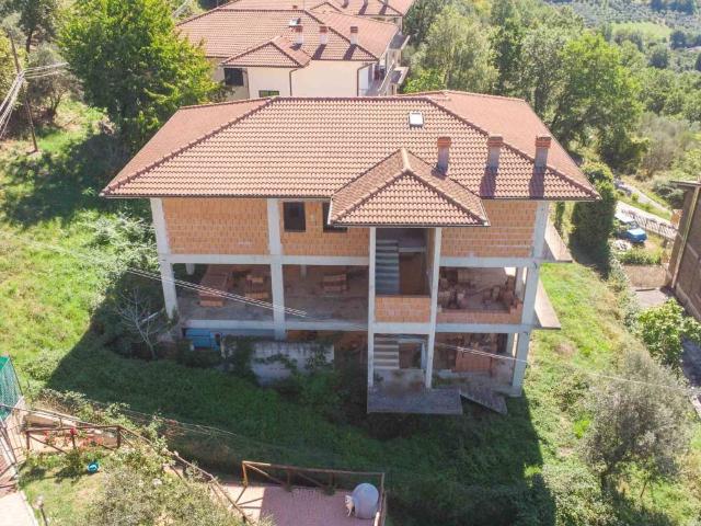 Rustico in vendita a Poggio Bustone, Lazio