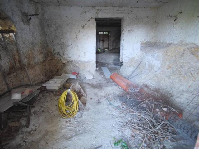 Rustico in vendita a Poggio Moiano, Lazio