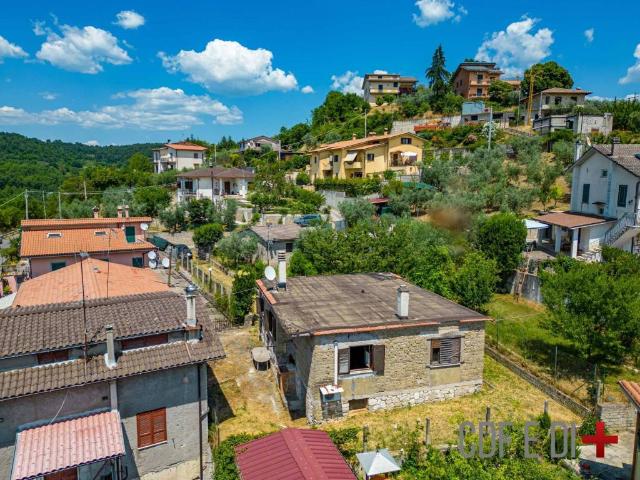 Rustico in vendita a Poggio San Lorenzo, Lazio