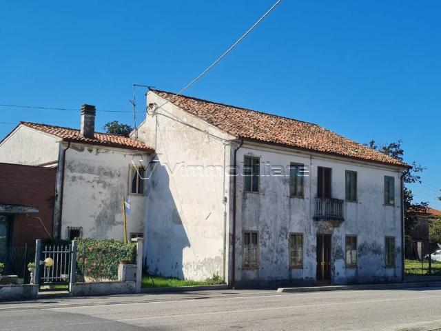 Rustico in vendita a Poiana Maggiore, Veneto
