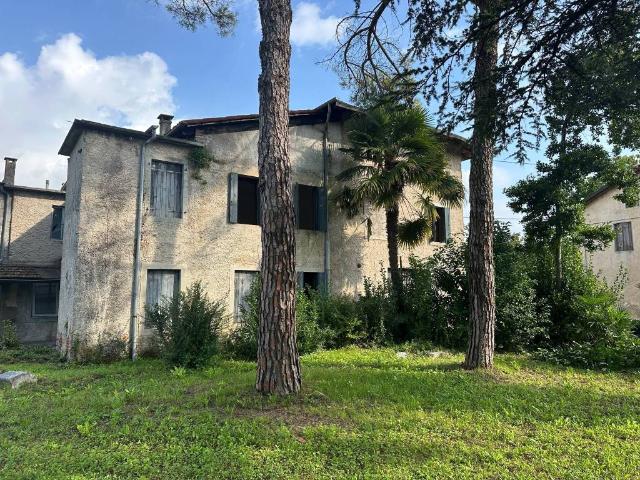 Rustico in vendita a Polcenigo, Friuli-Venezia Giulia