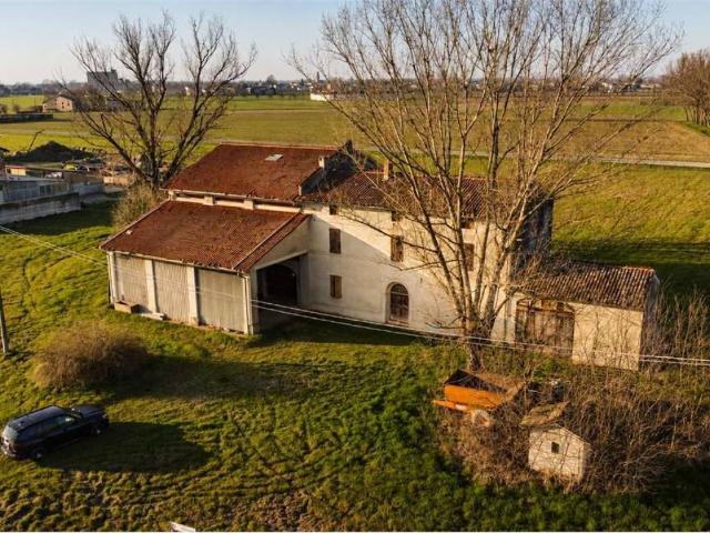 Rustico in vendita a Polesine Zibello, Zibello