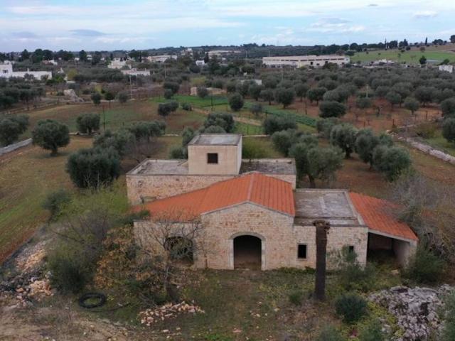 Rustico in vendita a Casello Cavuzzi, Puglia