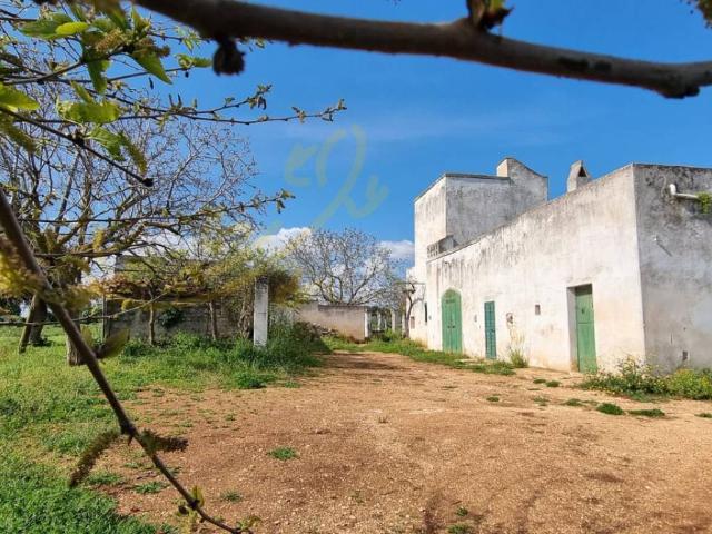 Rustico in vendita a Casello Cavuzzi, Puglia