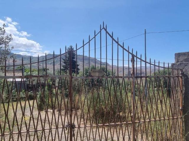 Rustico in vendita a Polizzi Generosa, Sicilia