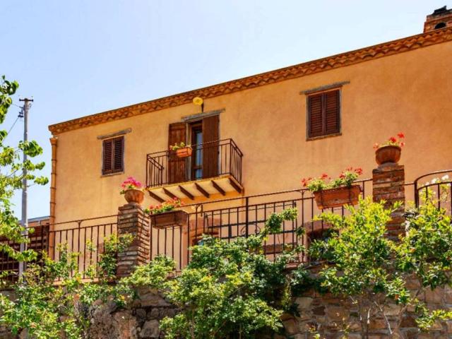 Rustico in vendita a Pollina, Sicilia