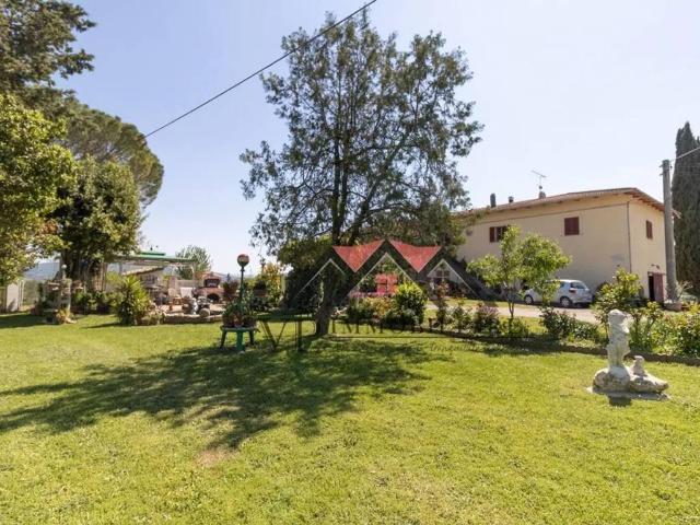 Rustico in vendita a Larderello, Toscana