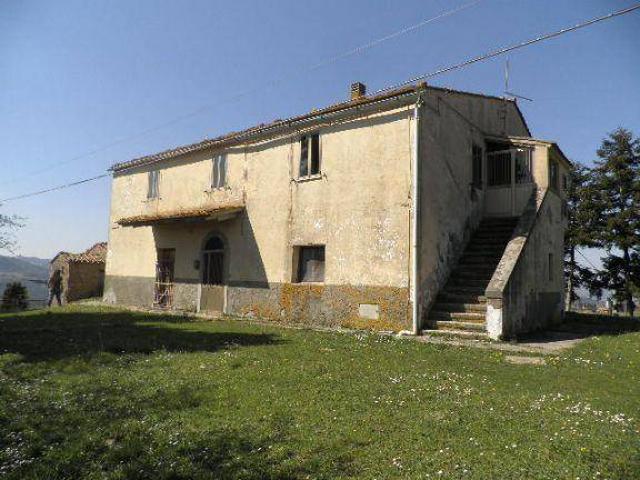 Rustico in vendita a Larderello, Toscana