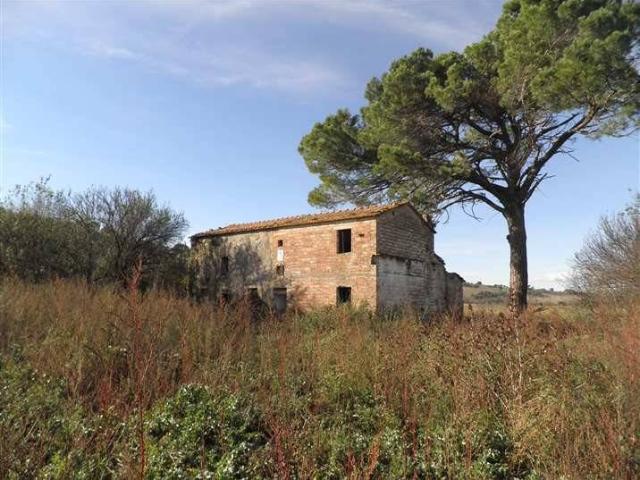 Rustico in vendita a Larderello, Toscana