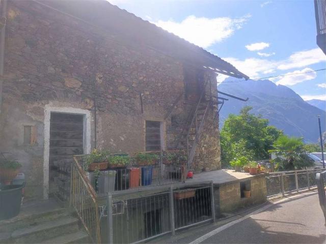 Rustico in vendita a Pont Saint Martin, Aosta