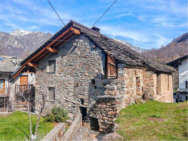 Rustico in vendita a Pont Saint Martin, Aosta