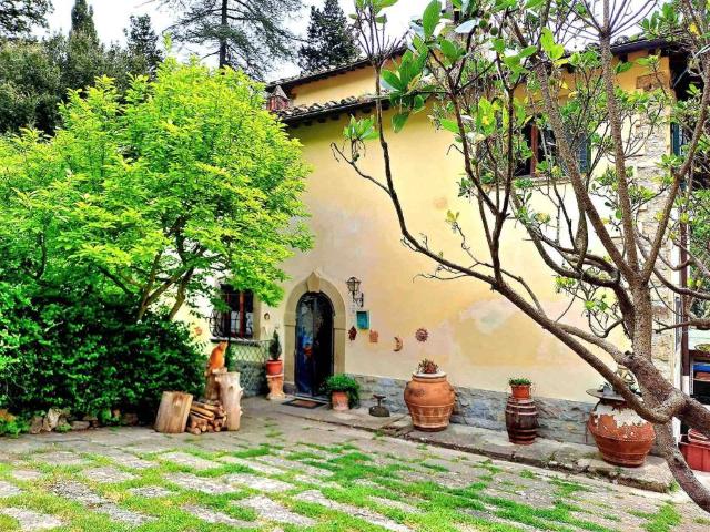 Rustico in vendita a Unione di Comuni Valdarno e Valdisieve, Pontassieve