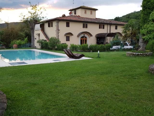 Rustico in vendita a Unione di Comuni Valdarno e Valdisieve, Pontassieve