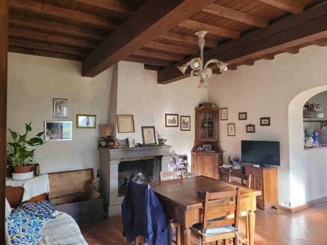 Rustico in vendita a Unione di Comuni Valdarno e Valdisieve, Pontassieve