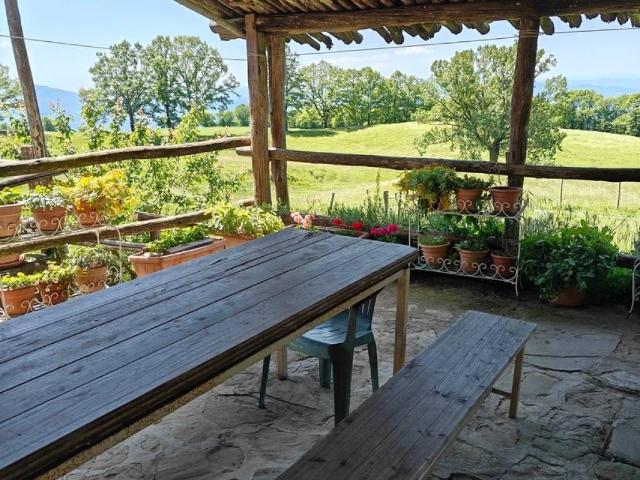 Rustico in vendita a Unione di Comuni Valdarno e Valdisieve, Pontassieve