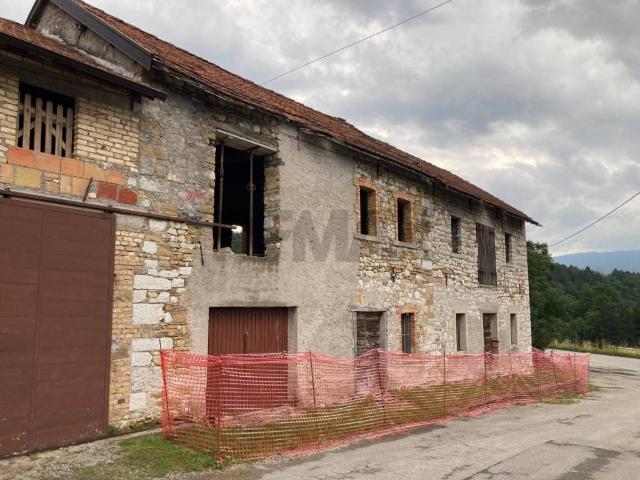 Rustico in vendita a Ponte nelle Alpi, Reveane