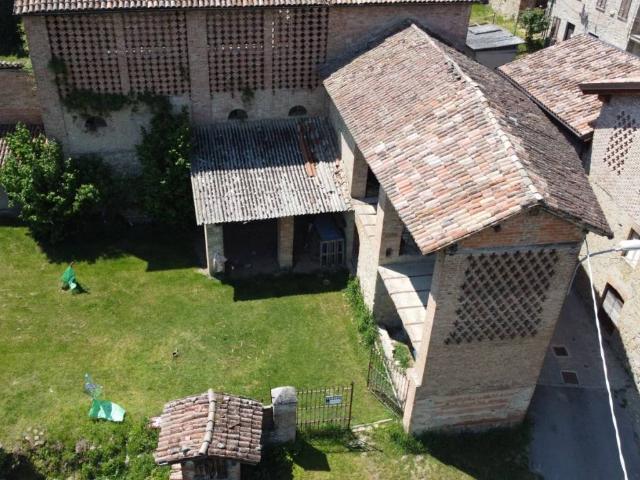 Rustico in vendita a Ponte Nizza, Lombardia