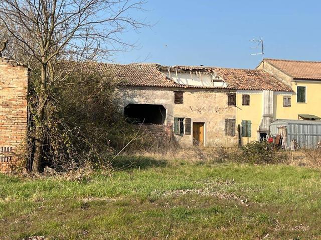 Rustico in vendita a Pontecchio Polesine, Veneto