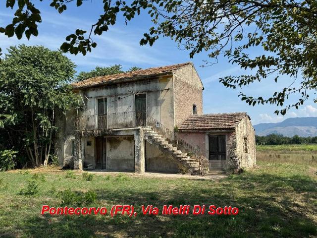 Rustico in vendita a Pontecorvo, Lazio