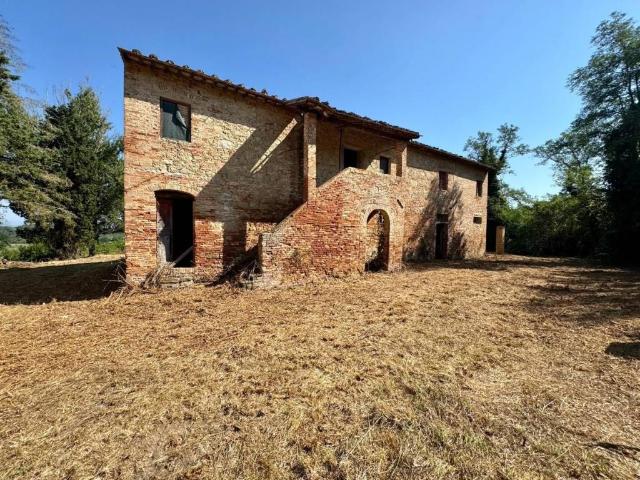 Rustico in vendita a Pontedera, Toscana