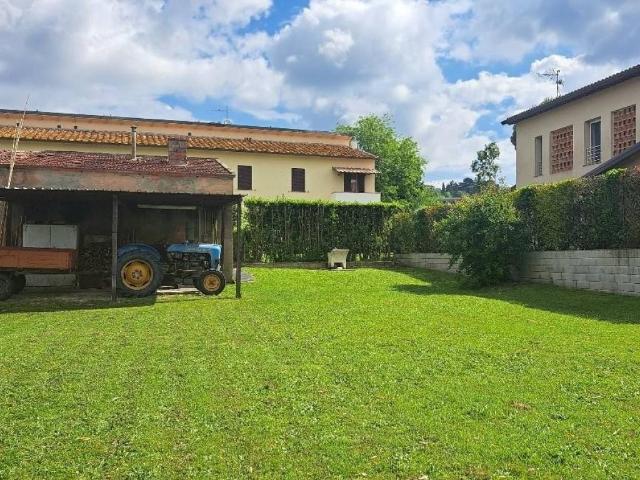 Rustico in vendita a Pontedera, Toscana