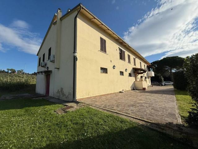Rustico in vendita a I Fabbri, Pontedera
