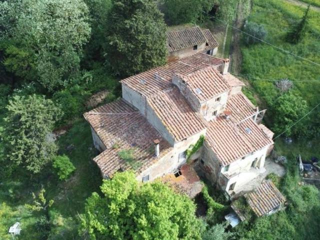 Rustico in vendita a Pontedera, Toscana