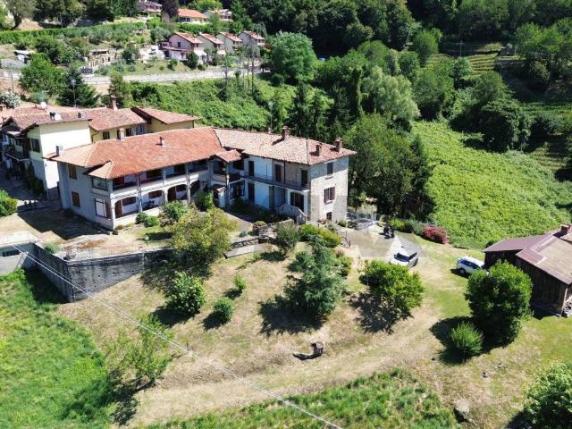 Rustico in vendita a Pontida, Lombardia