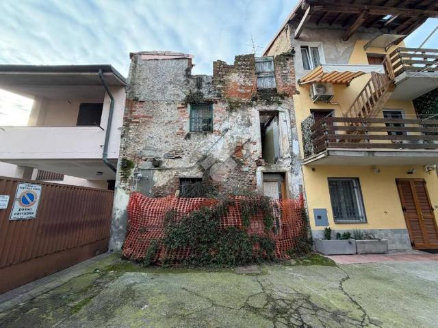 Rustico in vendita a Pontirolo Nuovo, Lombardia