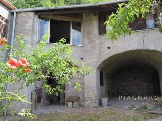 Rustico in vendita a Gravagna Montale, Pontremoli