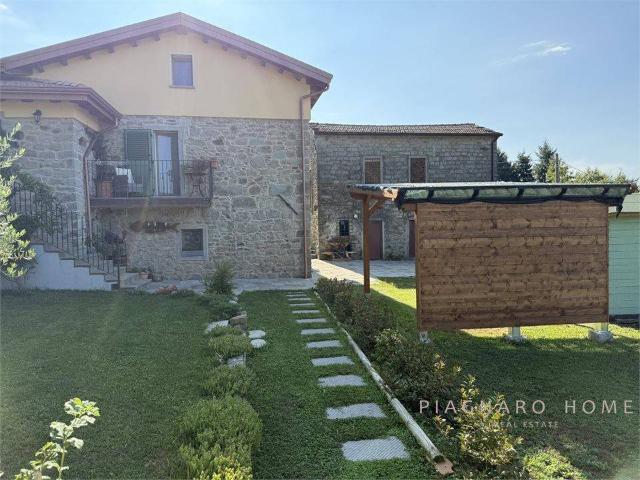 Rustico in vendita a Montelungo Terme, Pontremoli