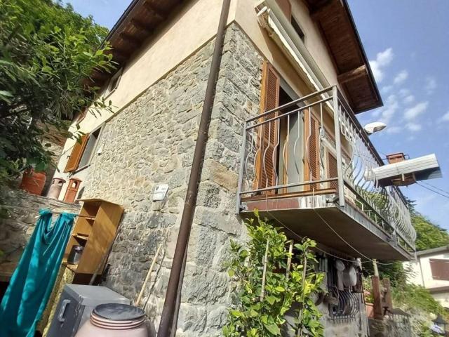 Rustico in vendita a Pontremoli, Toscana