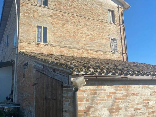 Rustico in vendita a Marche, Fermo