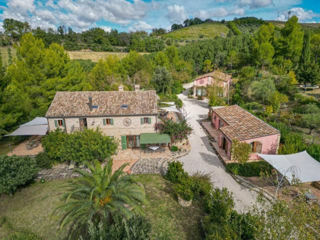 Rustico in vendita a Marche, Fermo