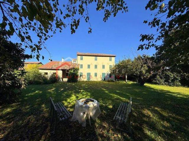 Rustico in vendita a Ponzano Veneto, Zanella