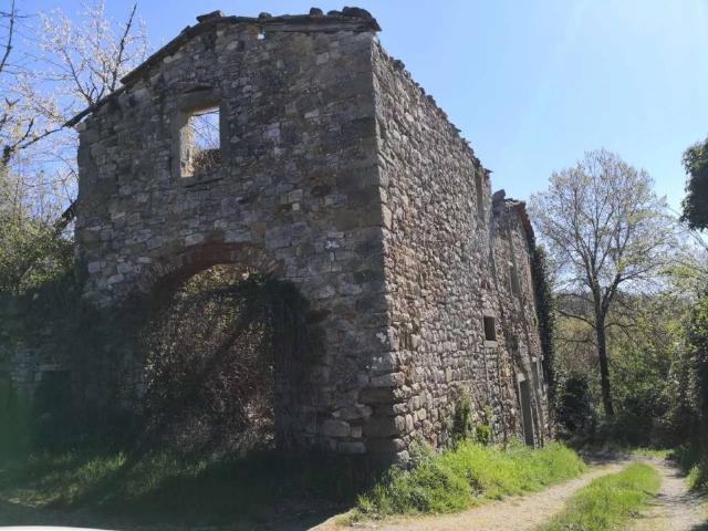 Rustico in vendita a Lierna, Poppi