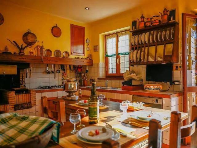 Rustico in vendita a Porcari, Toscana