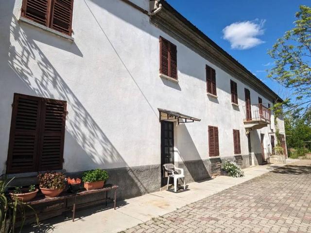 Rustico in vendita a Piemonte, Asti