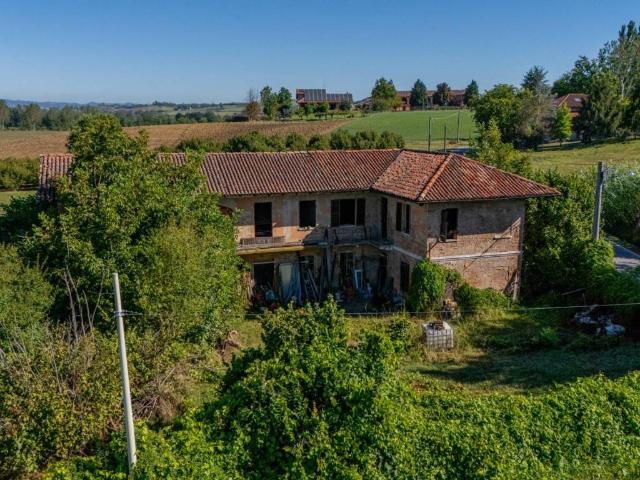 Rustico in vendita a Piemonte, Asti