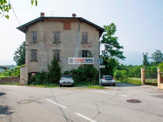 Rustico in vendita a Comunità Montana Valli del Verbano, Porto Valtravaglia