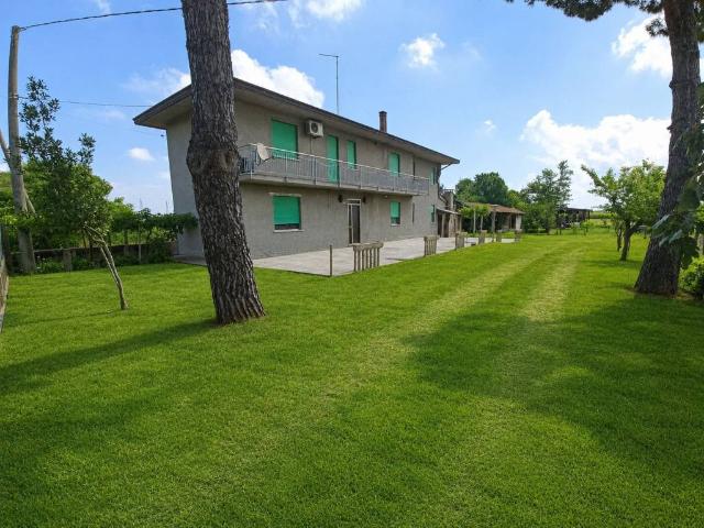 Rustico in vendita a Porto Viro, Veneto