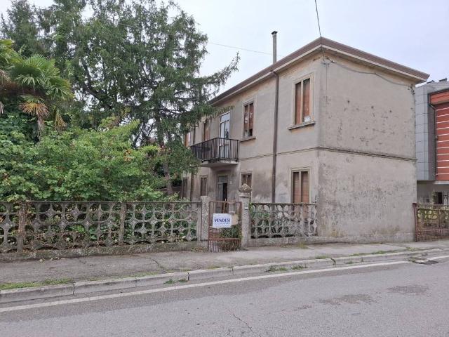 Rustico in vendita a Contarina, Porto Viro