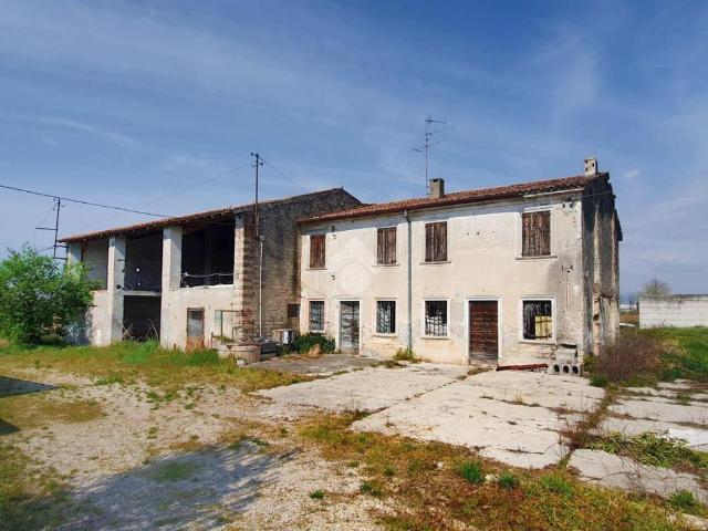Rustico in vendita a Povegliano Veronese, Veneto