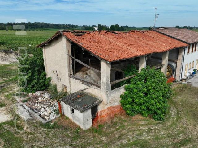 Rustico in vendita a Pozzolengo, Lombardia