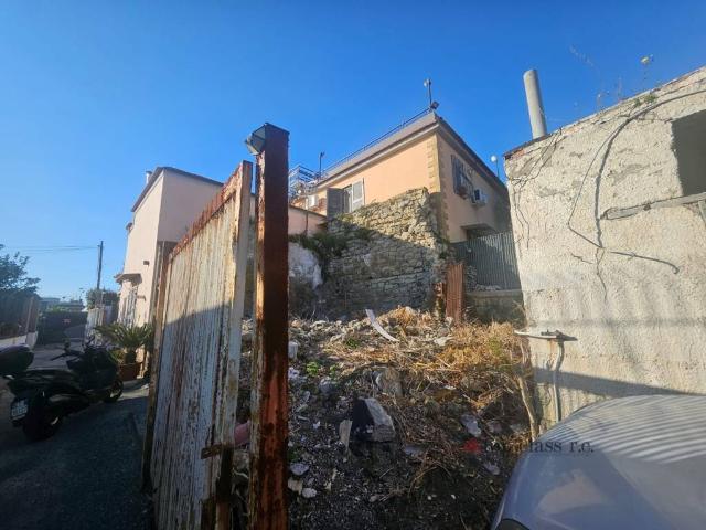Rustico in vendita a Pisciarelli, Pozzuoli