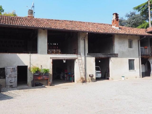Rustico in vendita a Pozzuolo Martesana, Lombardia